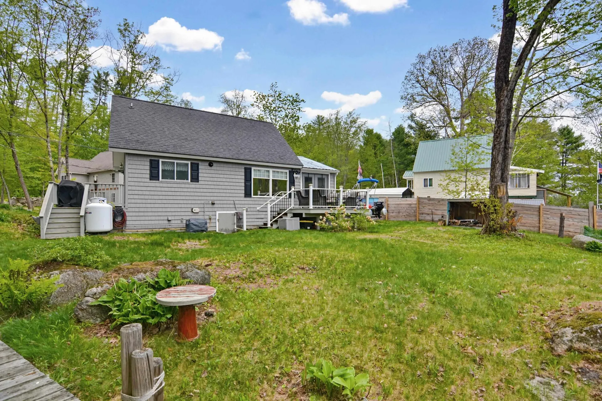 33 Moccasin Trail Hillsborough NH 03244