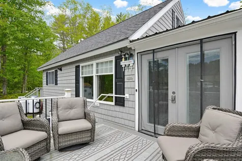 33 Moccasin Trail Hillsborough NH 03244