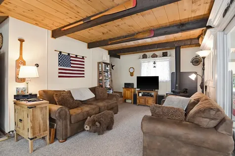 33 Moccasin Trail Hillsborough NH 03244