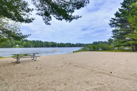 33 Moccasin Trail Hillsborough NH 03244