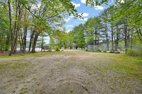 33 Moccasin Trail Hillsborough NH 03244