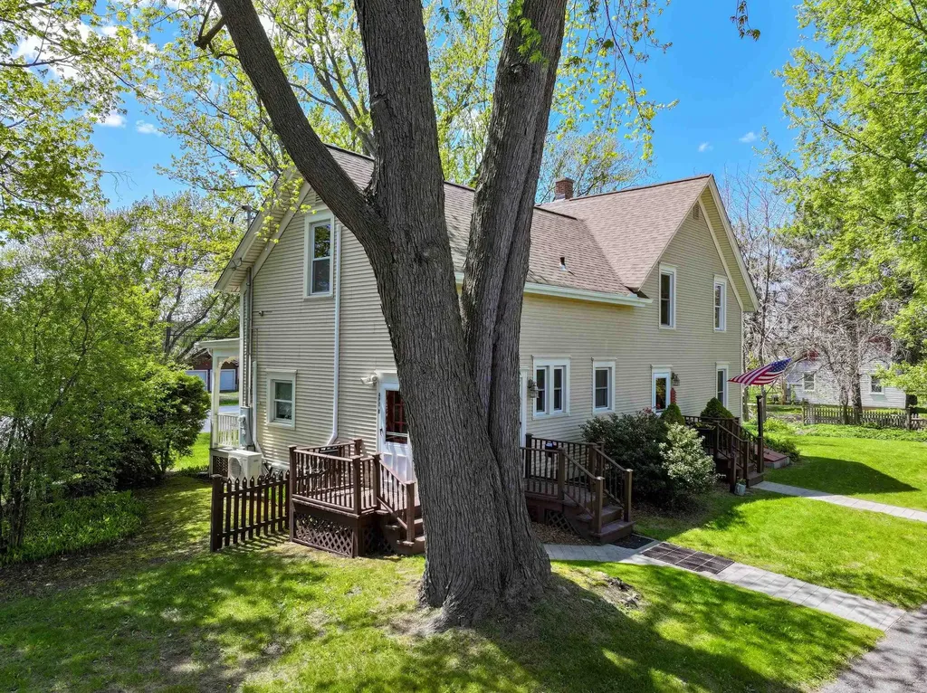 2337 Vt Route 7 Middlebury VT 05753