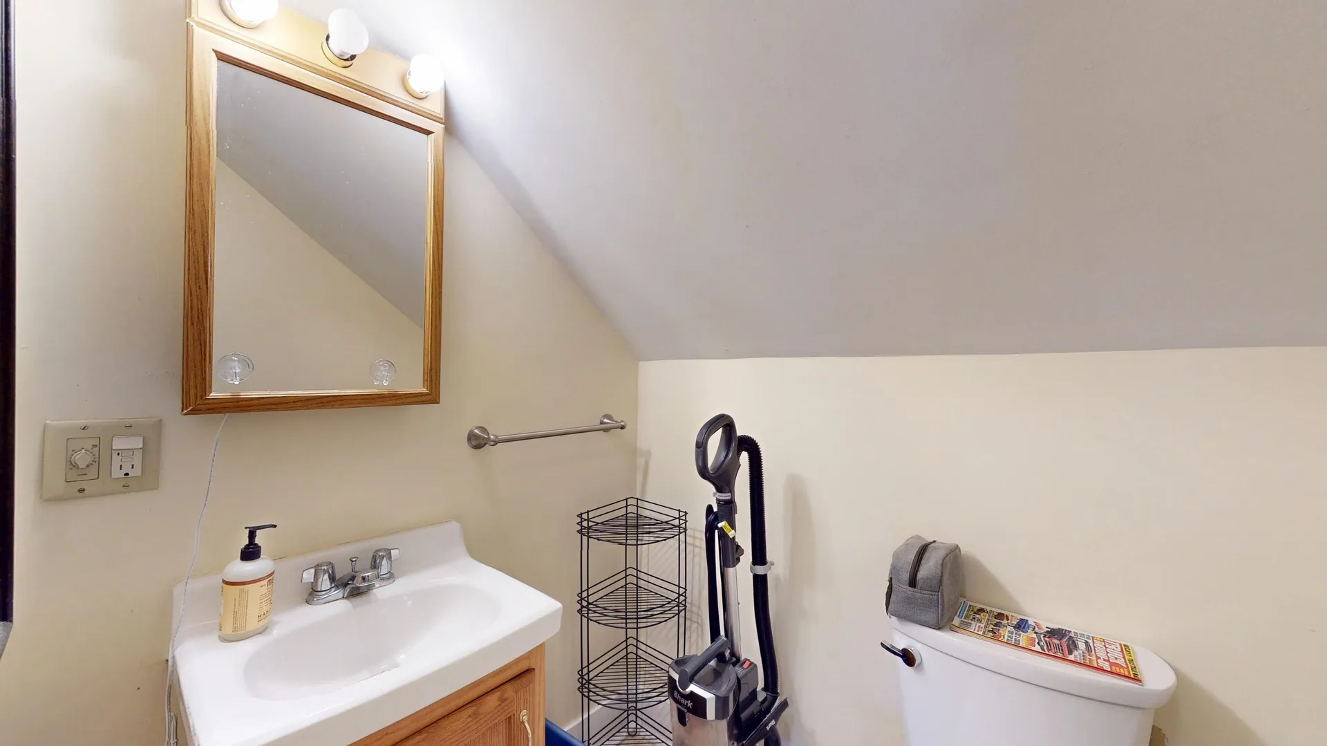 2337 Vt Route 7 Middlebury VT 05753