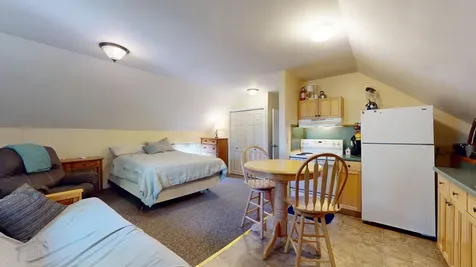 2337 Vt Route 7 Middlebury VT 05753