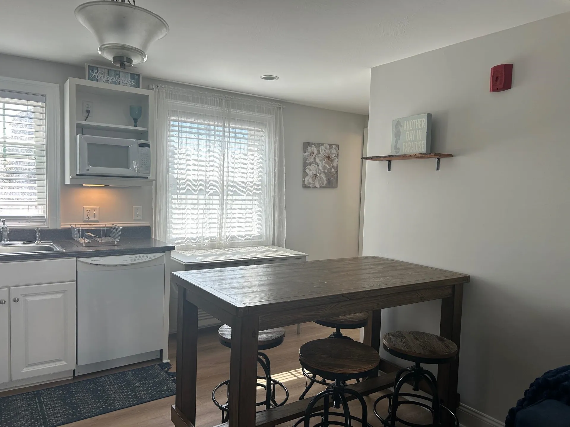 18 Ocean Boulevard Hampton NH 03842