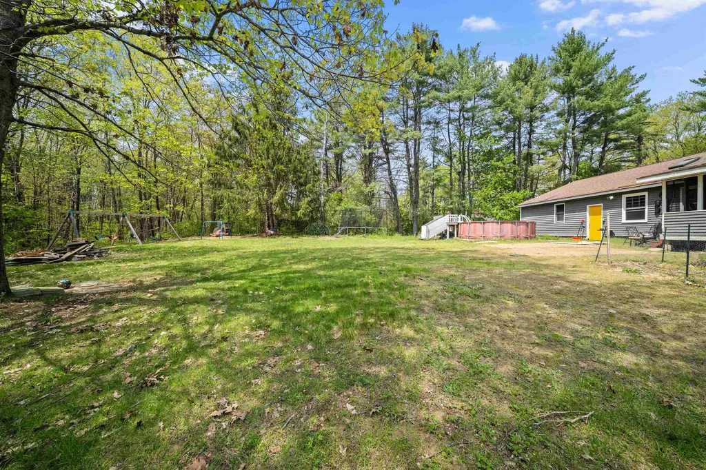 130 Tolend Road Barrington NH 03825