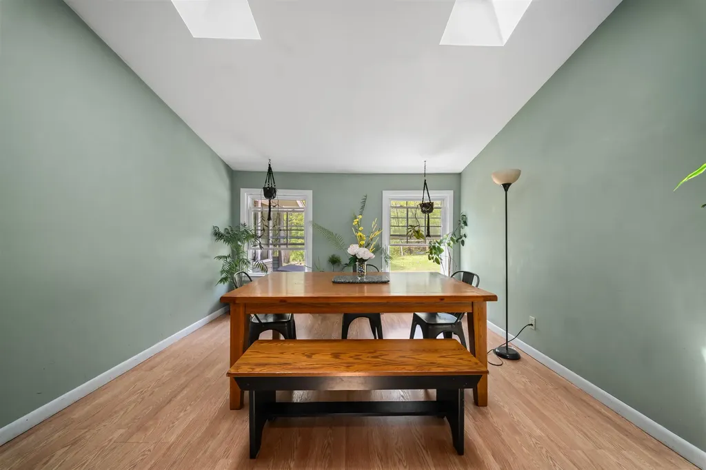 130 Tolend Road Barrington NH 03825