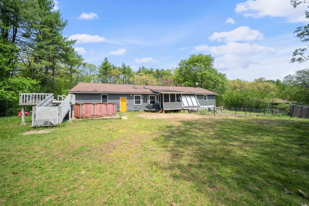 130 Tolend Road Barrington NH 03825
