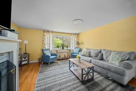 130 Tolend Road Barrington NH 03825