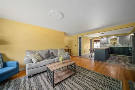 130 Tolend Road Barrington NH 03825