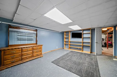 130 Tolend Road Barrington NH 03825