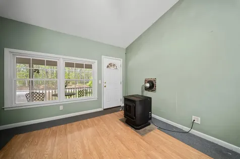 130 Tolend Road Barrington NH 03825