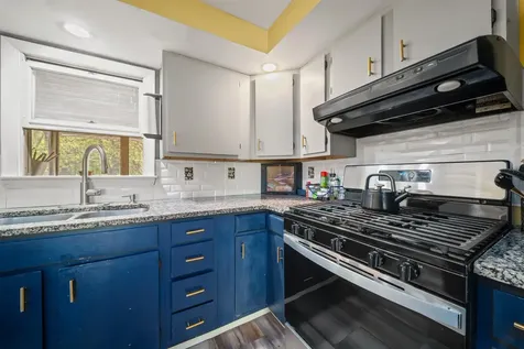 130 Tolend Road Barrington NH 03825