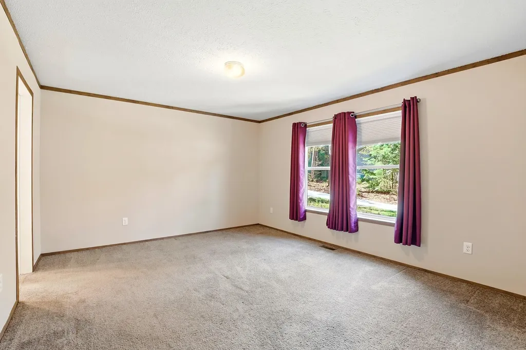 30 Emile Drive Allenstown NH 03275