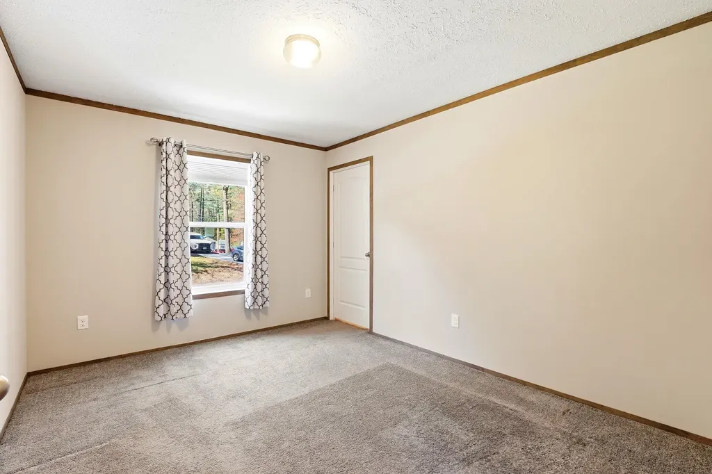 30 Emile Drive Allenstown NH 03275