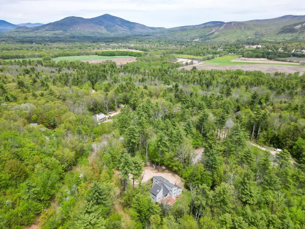 145 Birch Hill Road Conway NH 03860