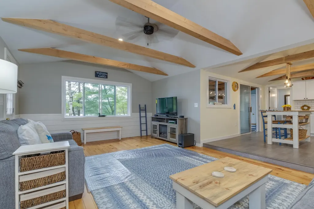 525 N Shore Drive Hopkinton NH 03229