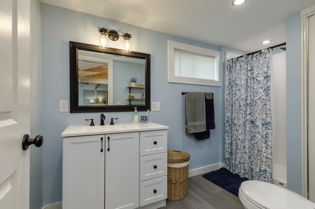 525 N Shore Drive Hopkinton NH 03229