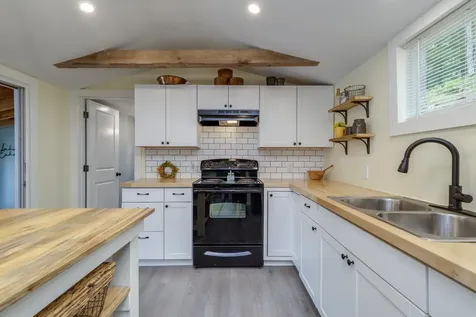 525 N Shore Drive Hopkinton NH 03229