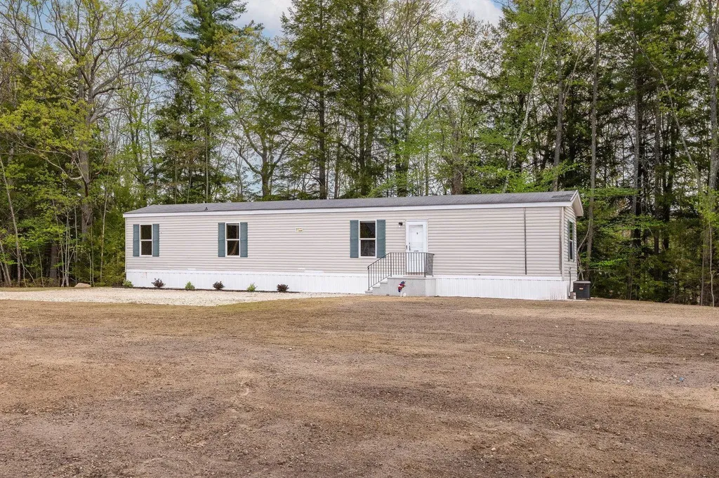 58 Shaw Drive Rochester NH 03868