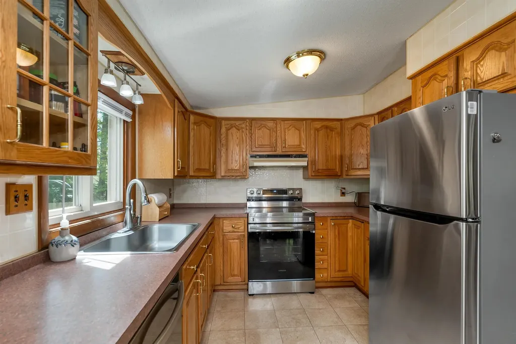 103 Lake Avenue Franklin NH 03235