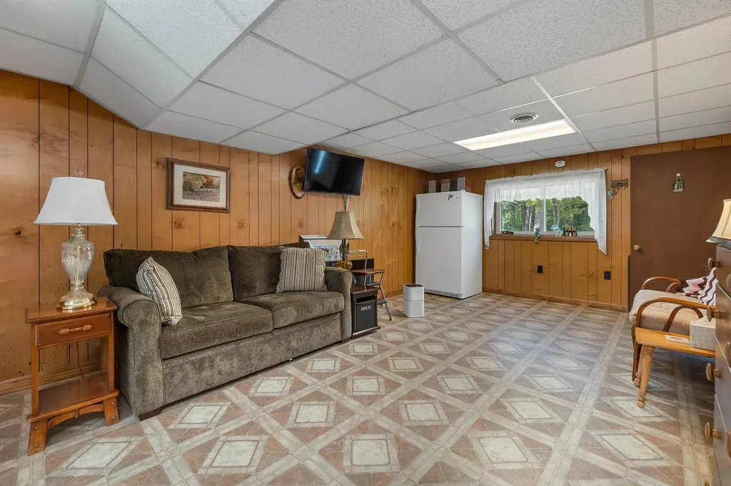 103 Lake Avenue Franklin NH 03235