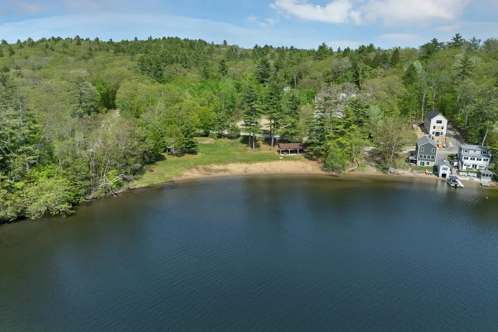 103 Lake Avenue Franklin NH 03235