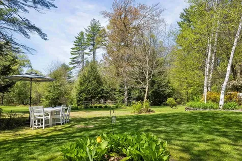 71 Old Oak Lane Hartland VT 05048