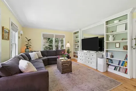 71 Old Oak Lane Hartland VT 05048