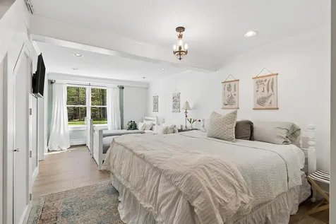 71 Old Oak Lane Hartland VT 05048
