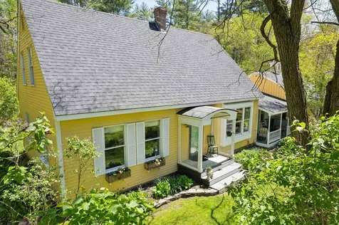 71 Old Oak Lane Hartland VT 05048