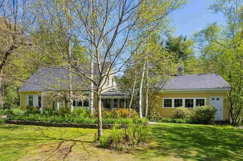 71 Old Oak Lane Hartland VT 05048