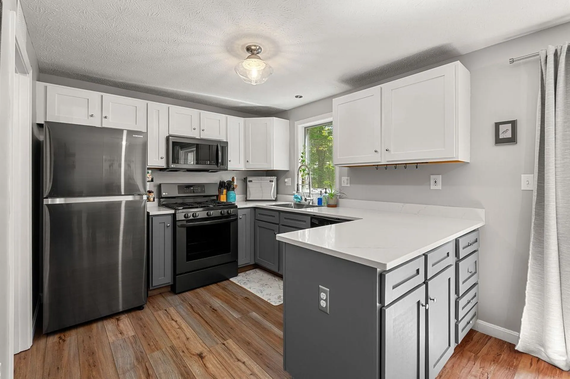 5 Westminster Drive Nashua NH 03064