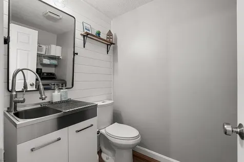 5 Westminster Drive Nashua NH 03064