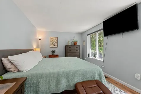 5 Westminster Drive Nashua NH 03064