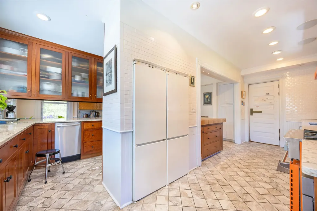 154 Boyton Avenue St. Johnsbury VT 05819