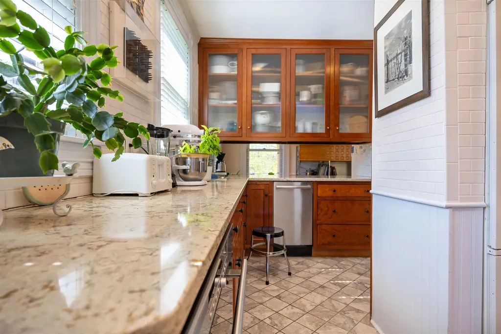 154 Boyton Avenue St. Johnsbury VT 05819