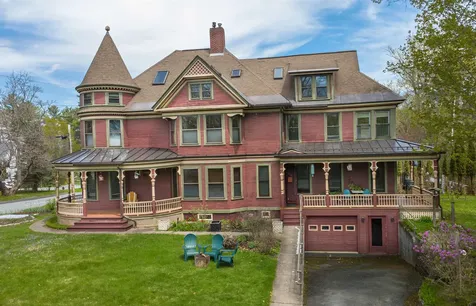 154 Boyton Avenue St. Johnsbury VT 05819
