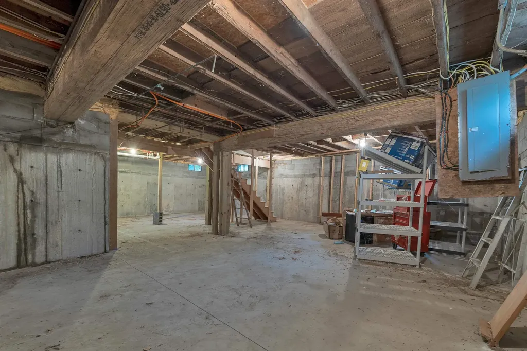 239 Wentworth Road Brookfield NH 03872