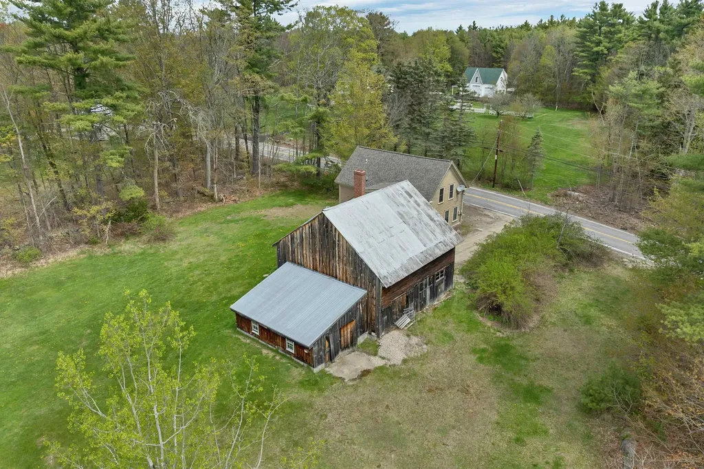 239 Wentworth Road Brookfield NH 03872