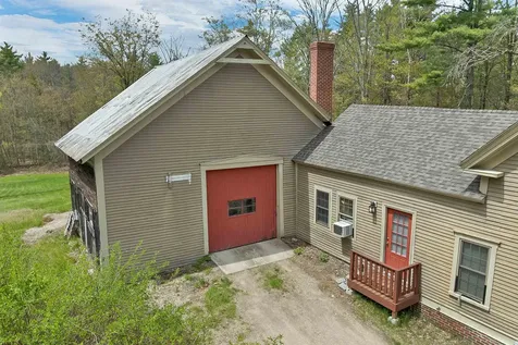239 Wentworth Road Brookfield NH 03872