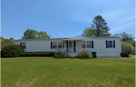 32 Skyline Drive Rochester NH 03867