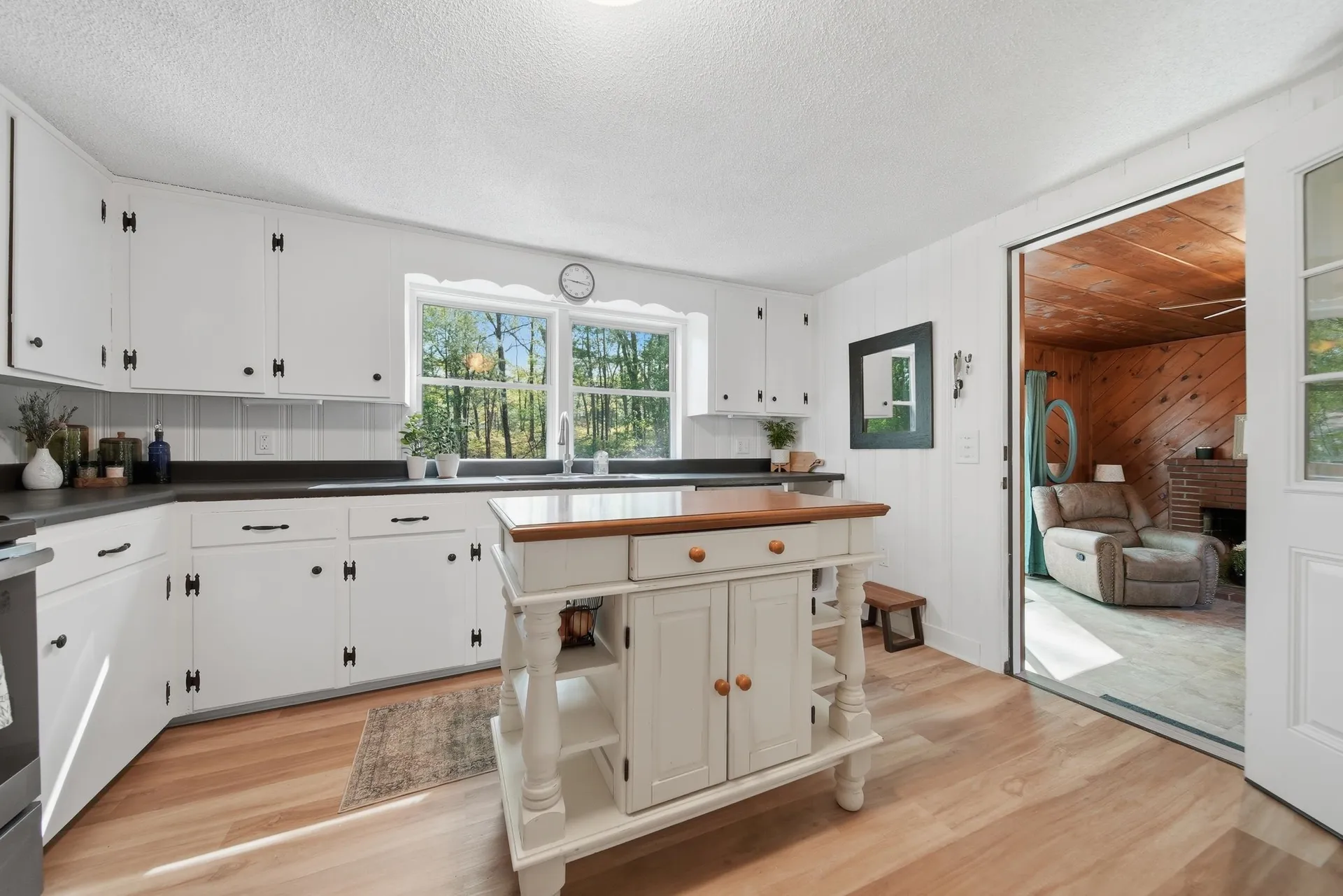 4 Tinker Road Merrimack NH 03054