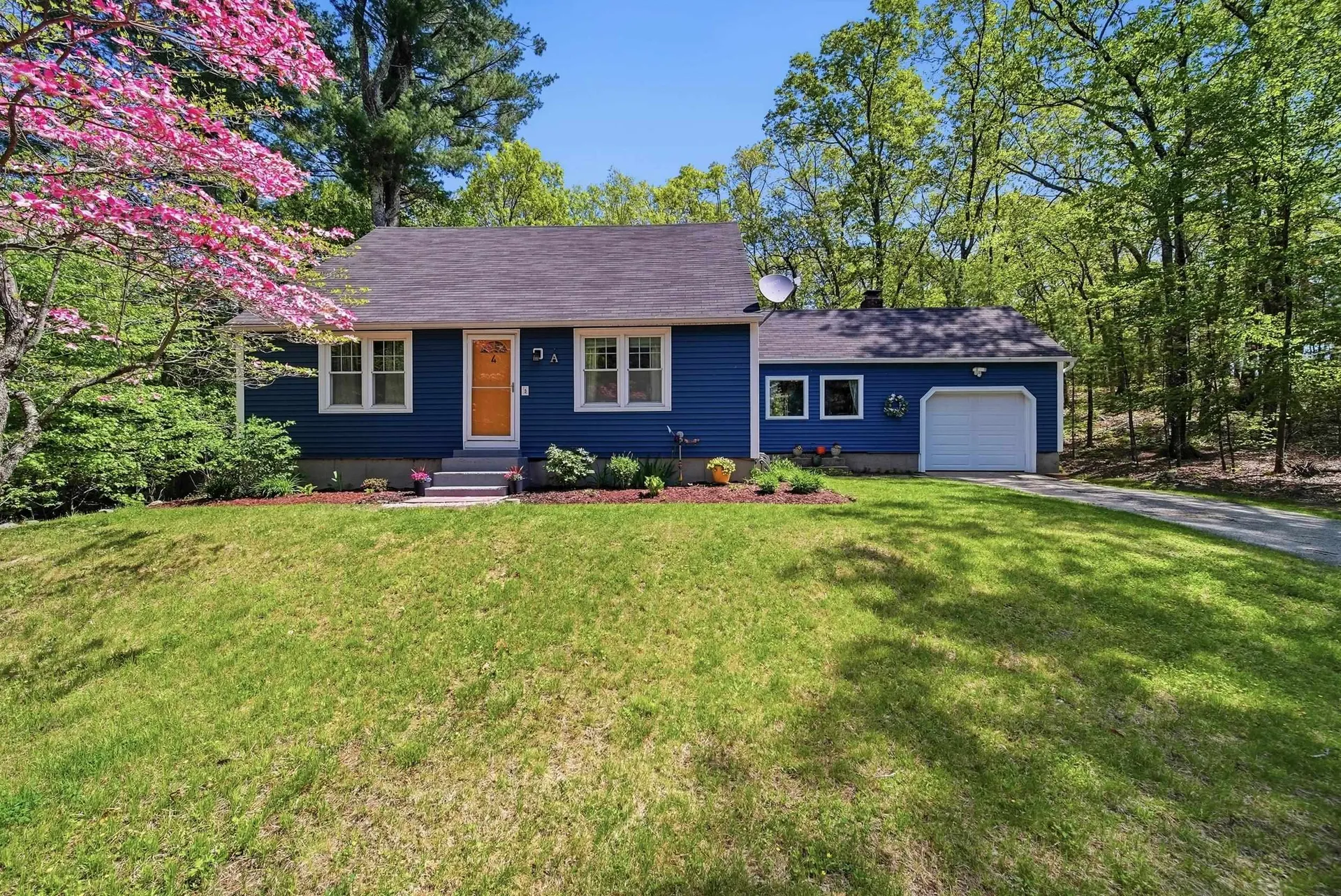 4 Tinker Road Merrimack NH 03054