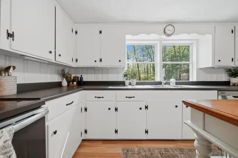4 Tinker Road Merrimack NH 03054