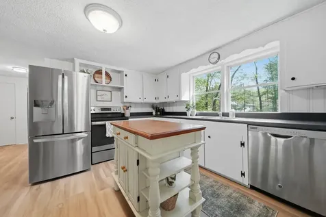 4 Tinker Road Merrimack NH 03054