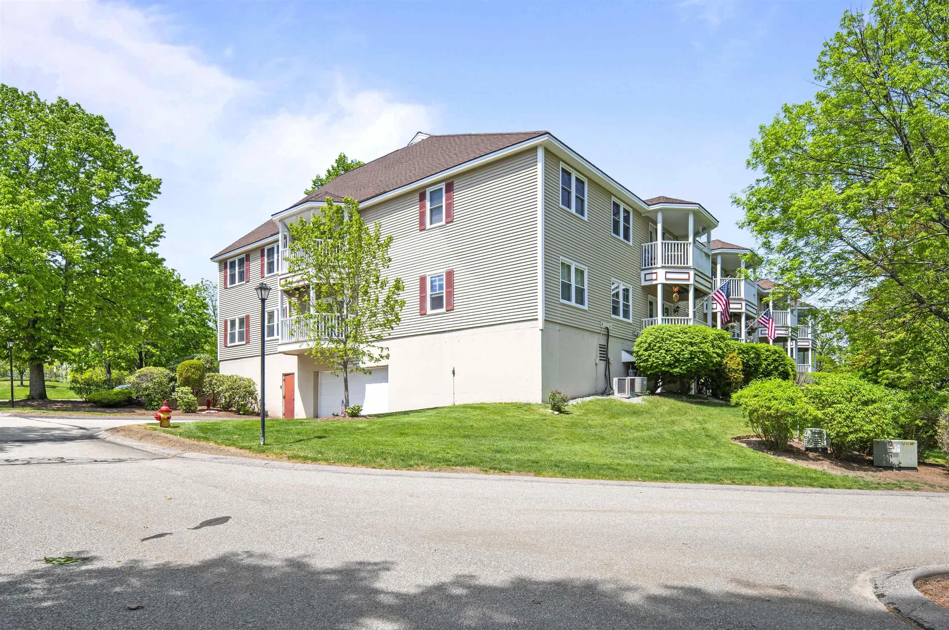 690 S Porter Street Manchester NH 03103