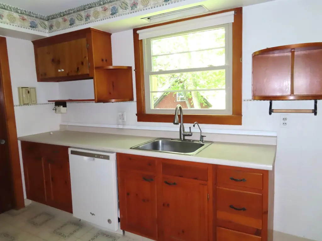 6 Barrett Avenue Keene NH 03431