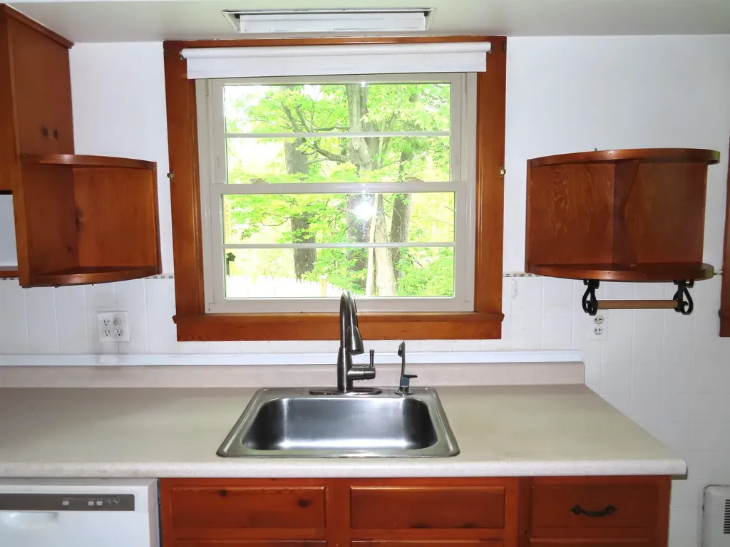 6 Barrett Avenue Keene NH 03431