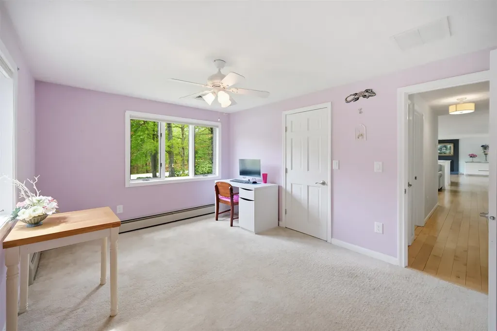 10 Kirsten's Landing Fremont NH 03044